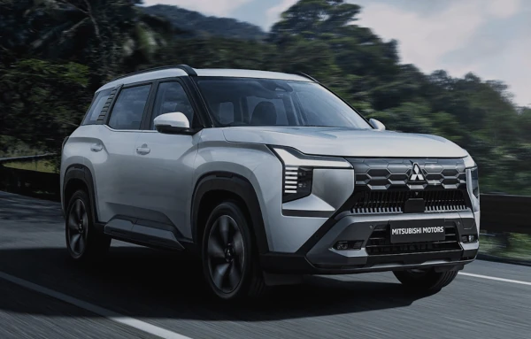 mitsubishi-destinator-front